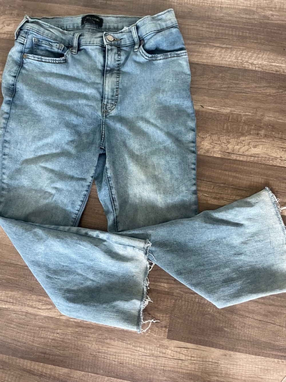 Banana republic Demi boot cut light wash frayed jeans, 29/8